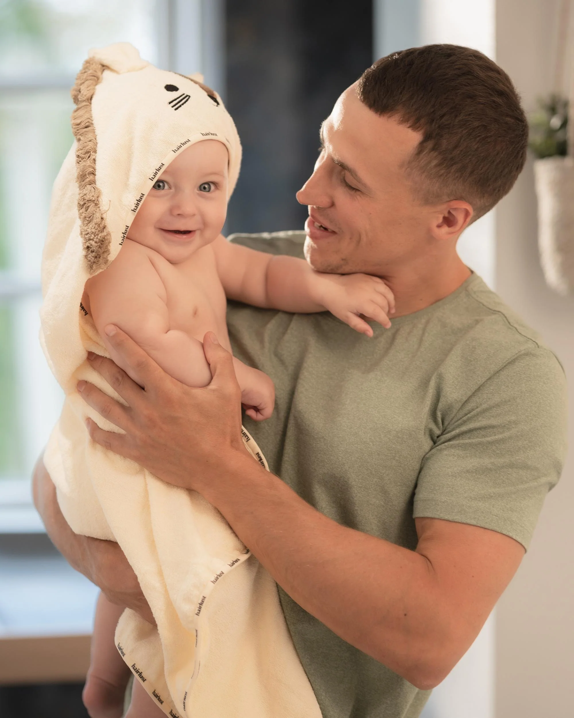 Bamboo Baby Hooded Towel, Lion - Image 6