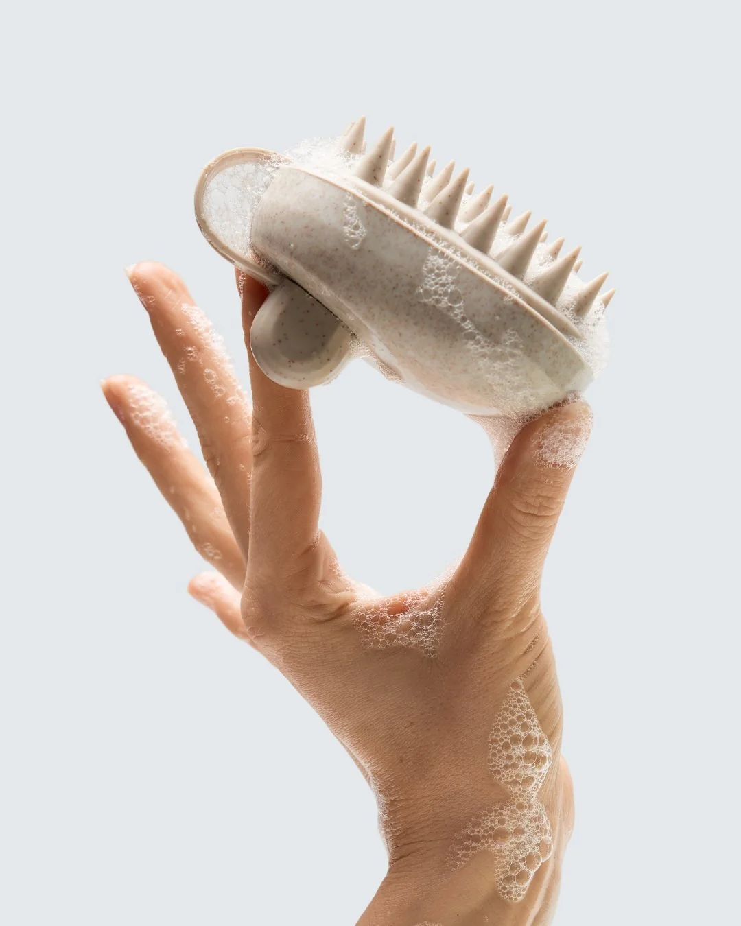 In-Shower Shampoo Brush, Blanc - Image 5