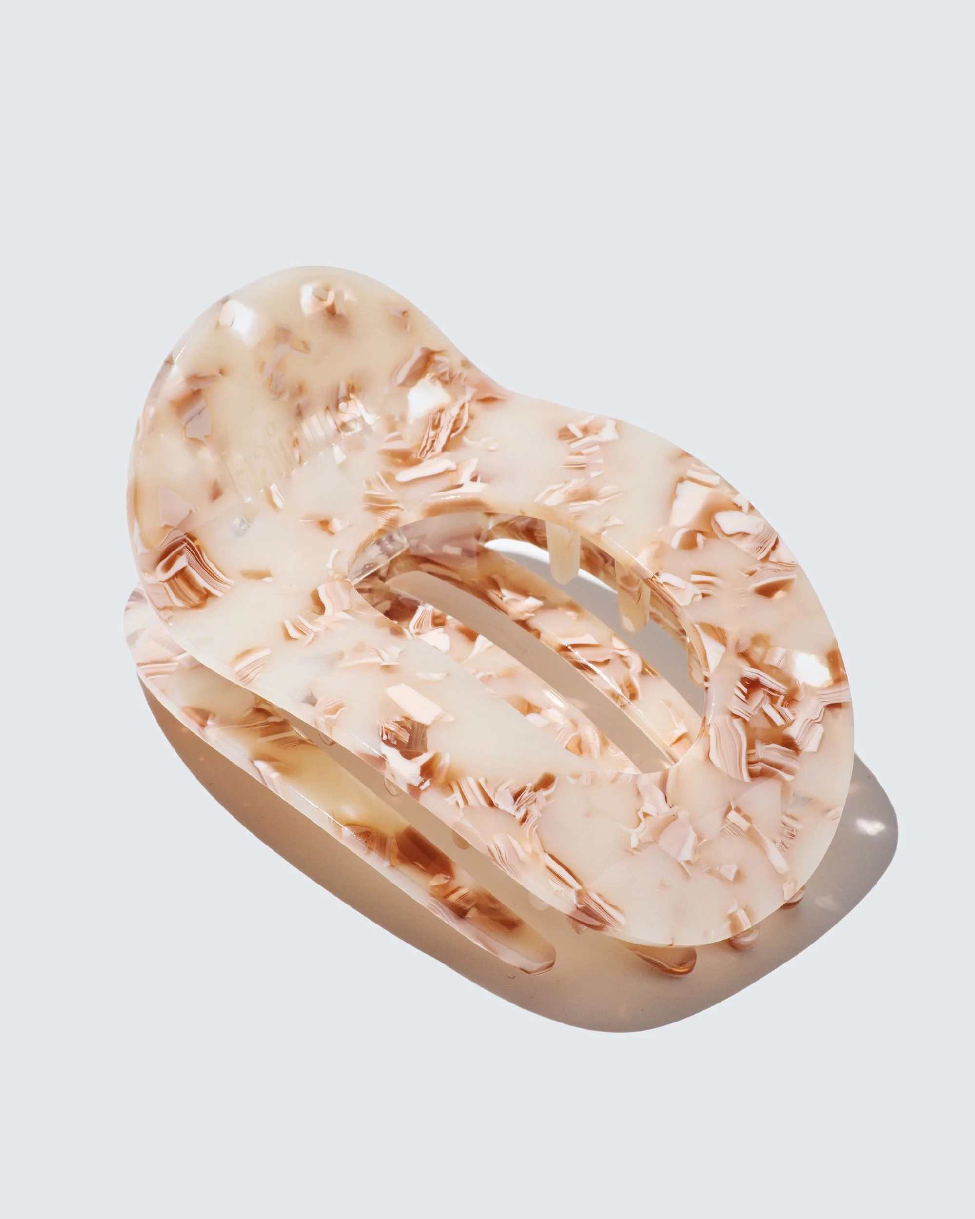 Large Flat Claw Hair Clip, Beige Nacré - Image 3