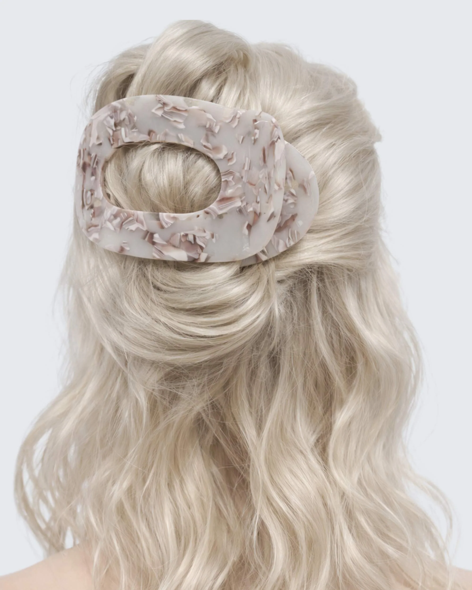 Large Flat Claw Hair Clip, Beige Nacré - Image 6