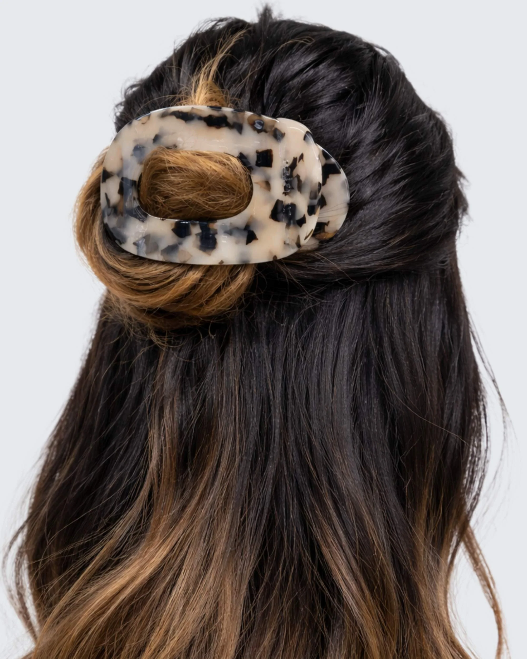 Large Flat Claw Hair Clip, Écaille - Image 6