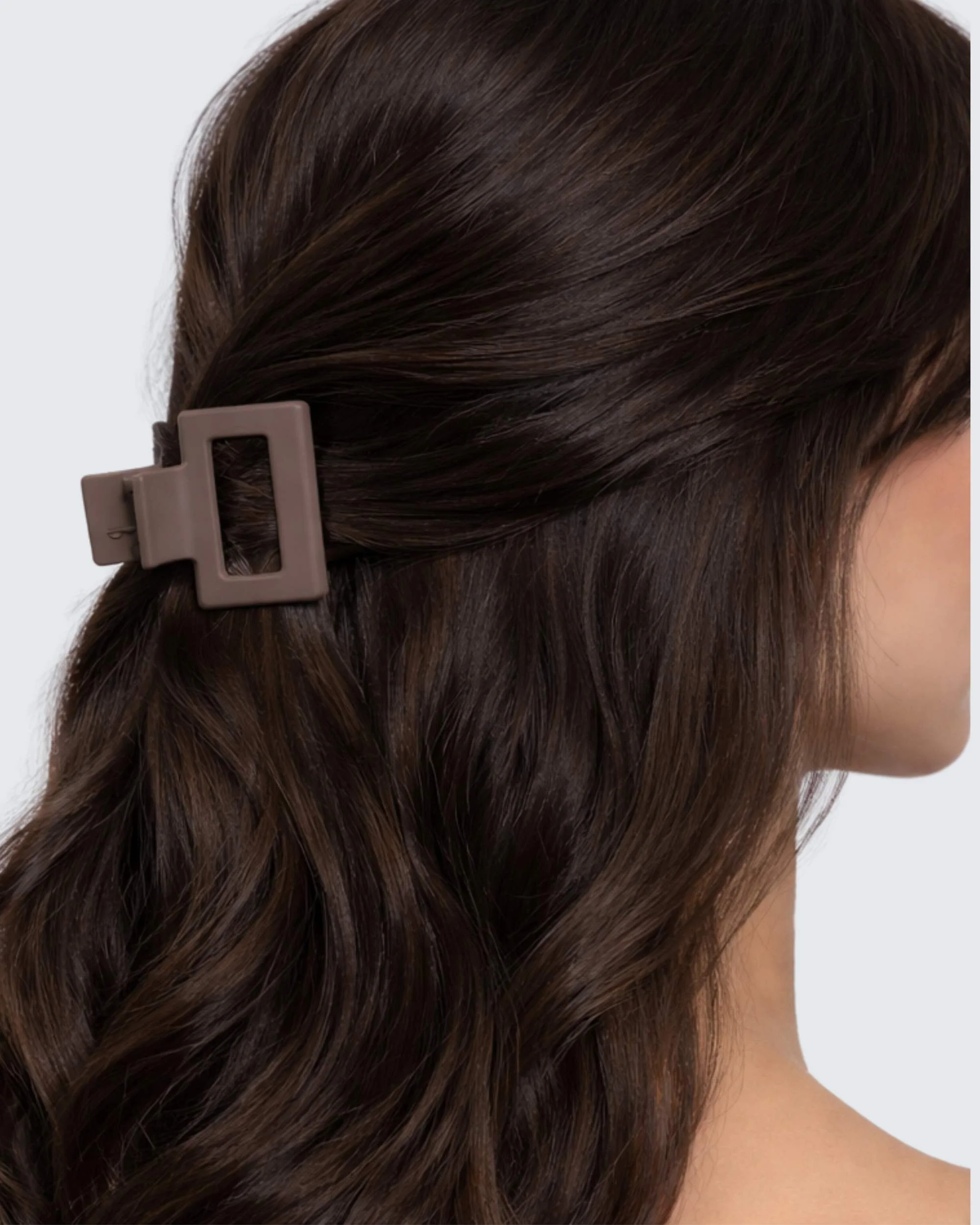 Small Claw Hair Clips, 4-Pack, Café - Image 3